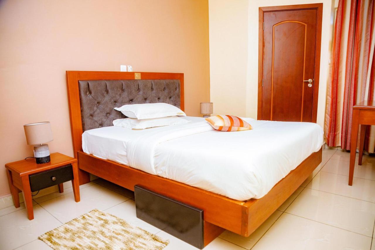 Appartamento Loumia Premium Bonapriso Douala Esterno foto